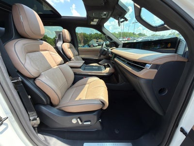 2025 Lincoln Navigator Black Label