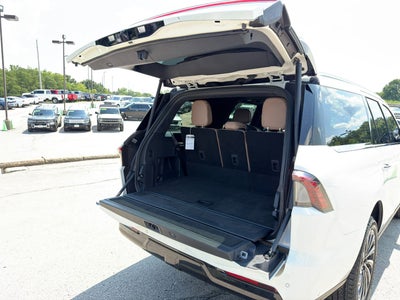 2025 Lincoln Navigator Black Label