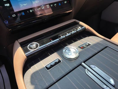 2025 Lincoln Navigator Black Label