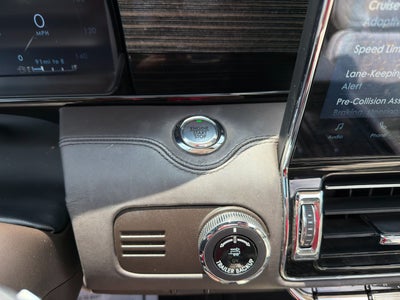 2023 Lincoln Navigator Black Label