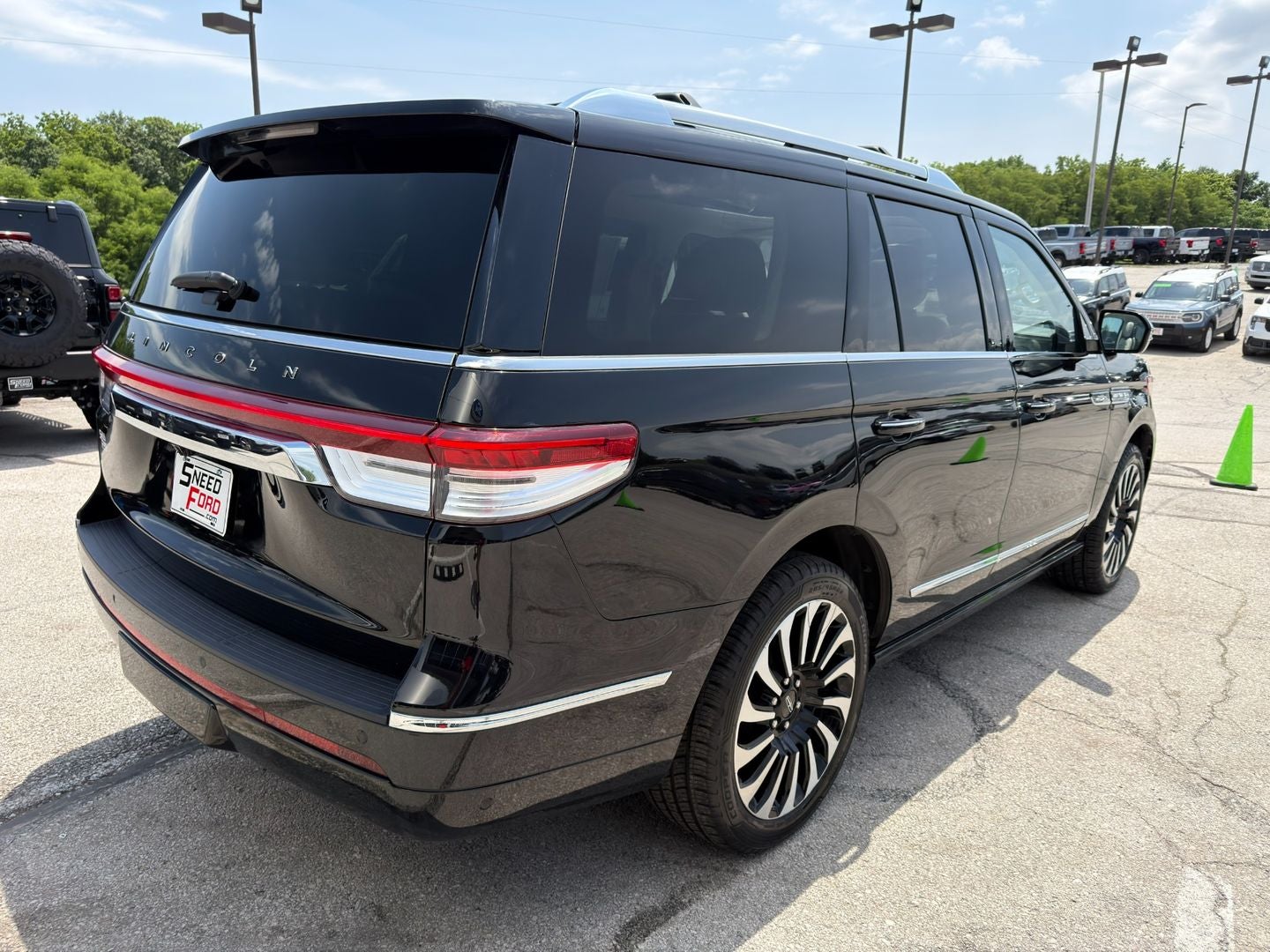 2023 Lincoln Navigator Black Label