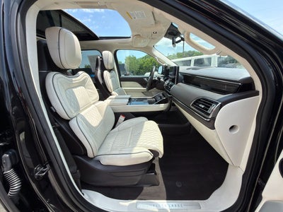 2023 Lincoln Navigator Black Label