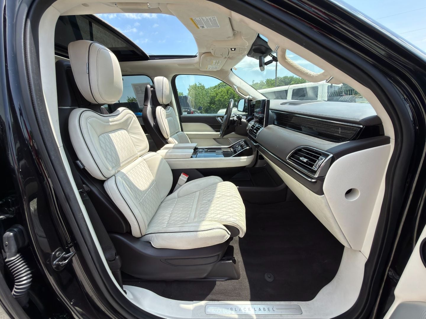 2023 Lincoln Navigator Black Label