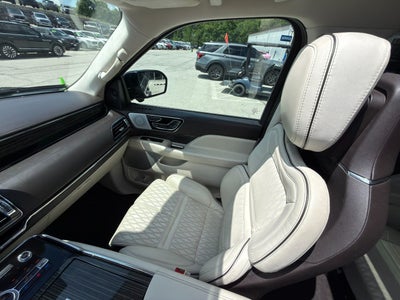 2023 Lincoln Navigator Black Label