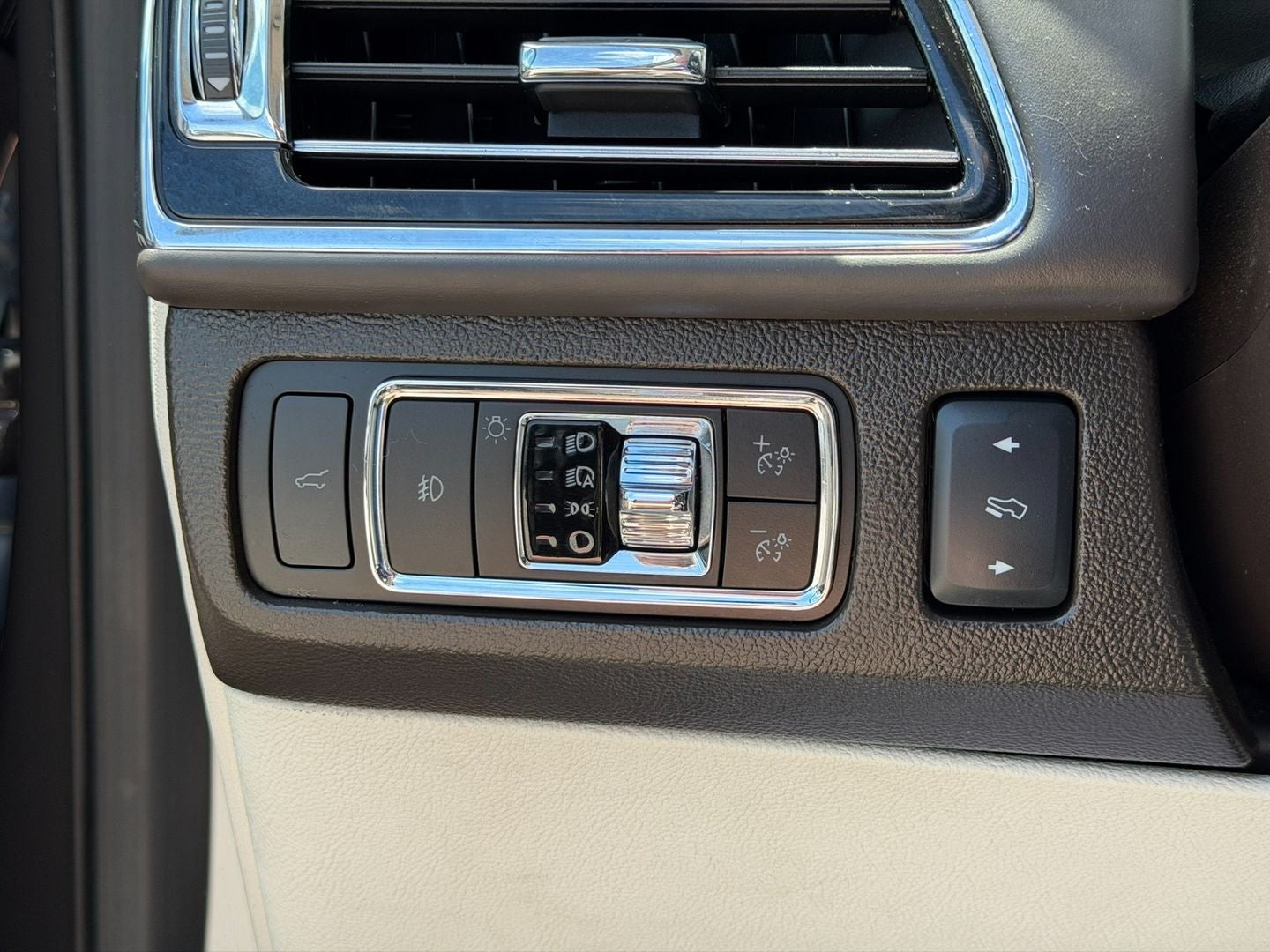 2023 Lincoln Navigator Black Label