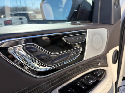2022 Lincoln Navigator Black Label