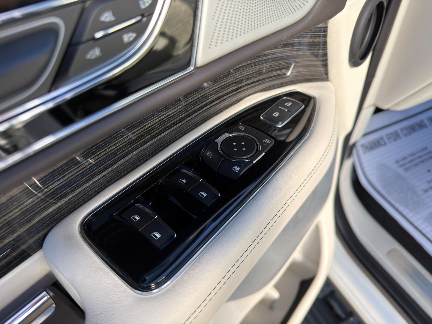 2022 Lincoln Navigator Black Label