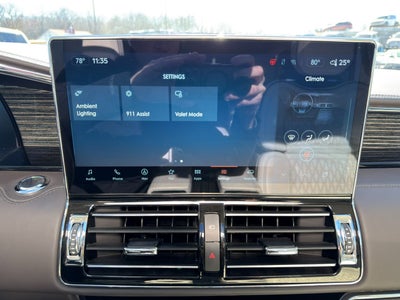 2022 Lincoln Navigator Black Label