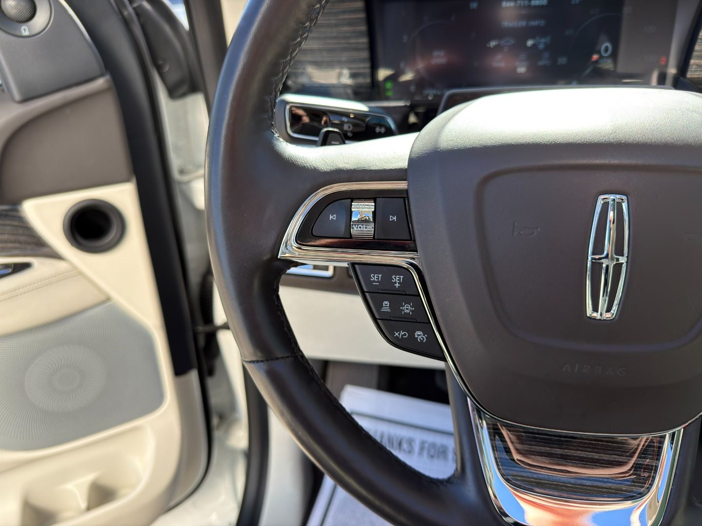 2022 Lincoln Navigator Black Label