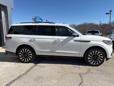 2022 Lincoln Navigator Black Label