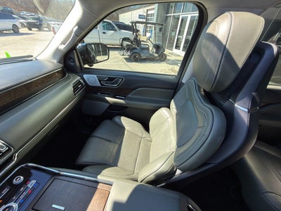 2022 Lincoln Navigator Black Label