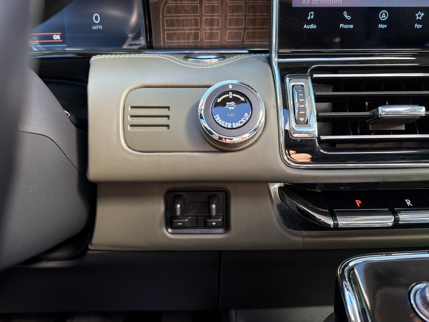 2022 Lincoln Navigator Black Label