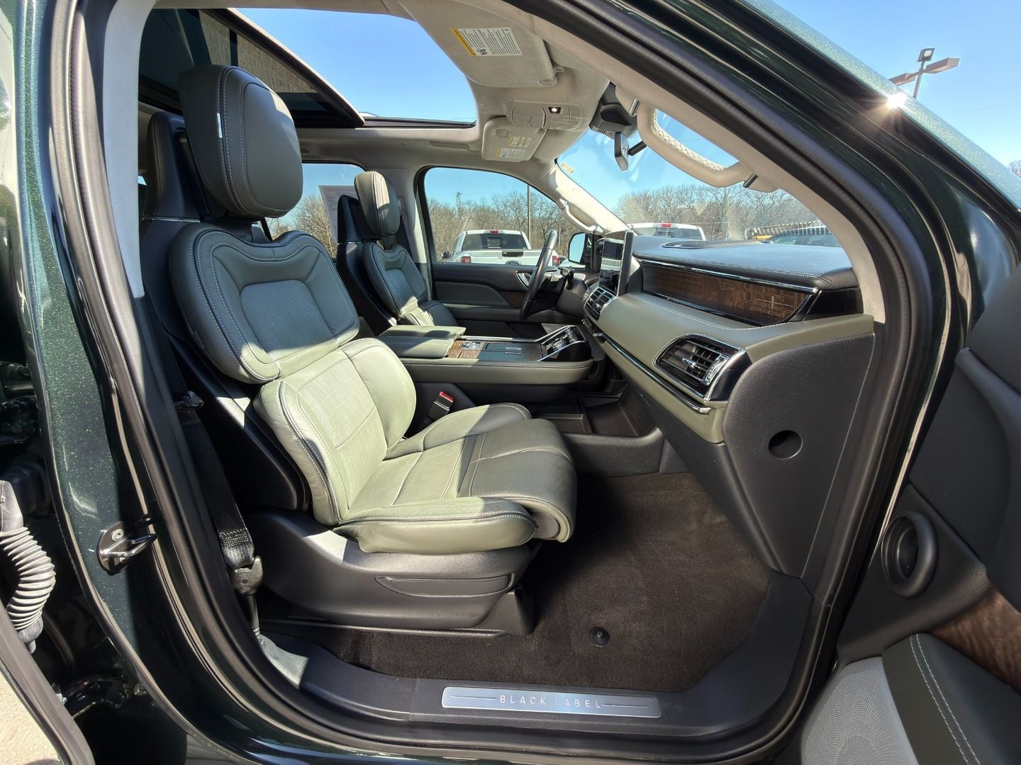 2022 Lincoln Navigator Black Label