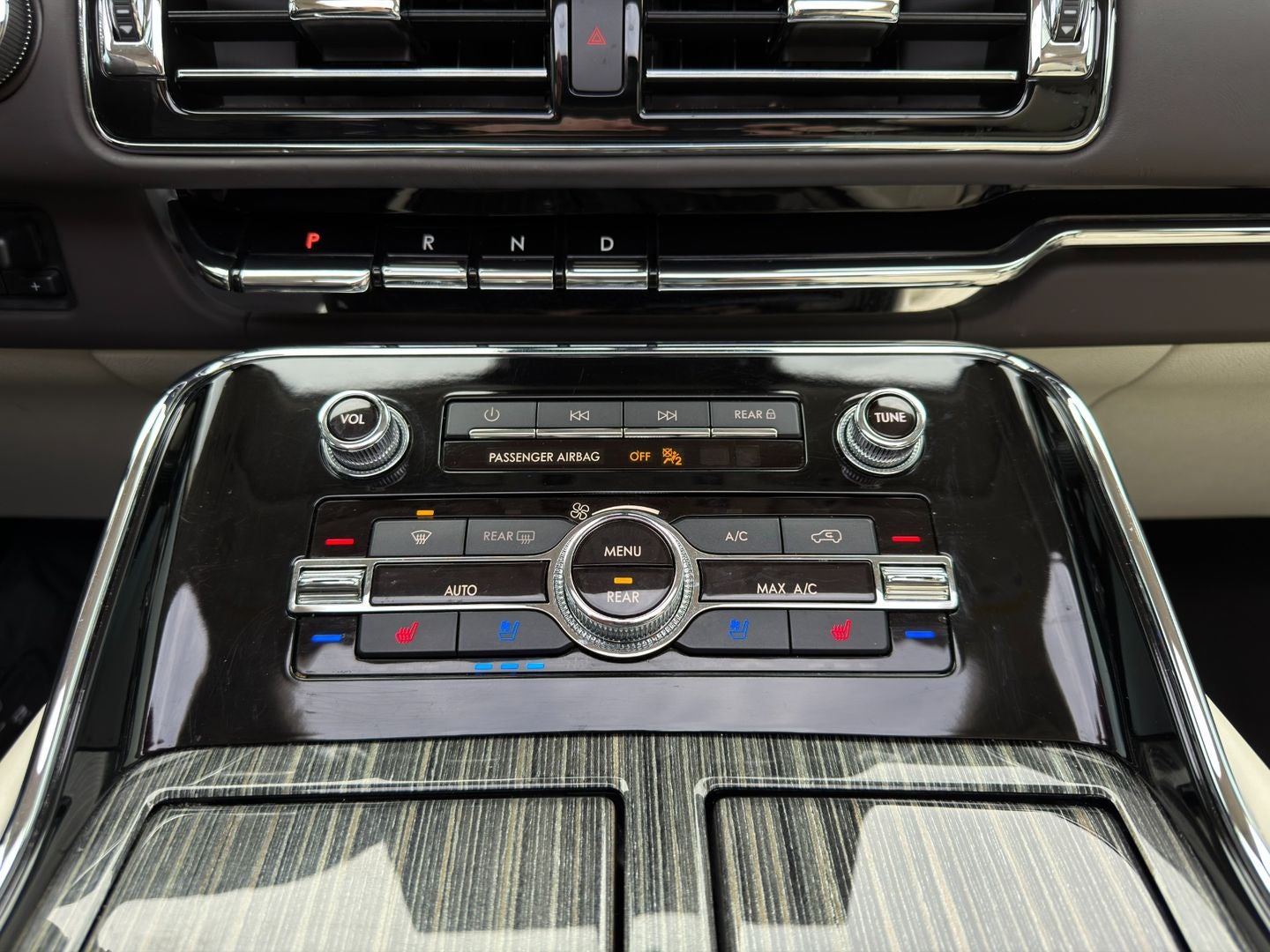 2022 Lincoln Navigator Black Label