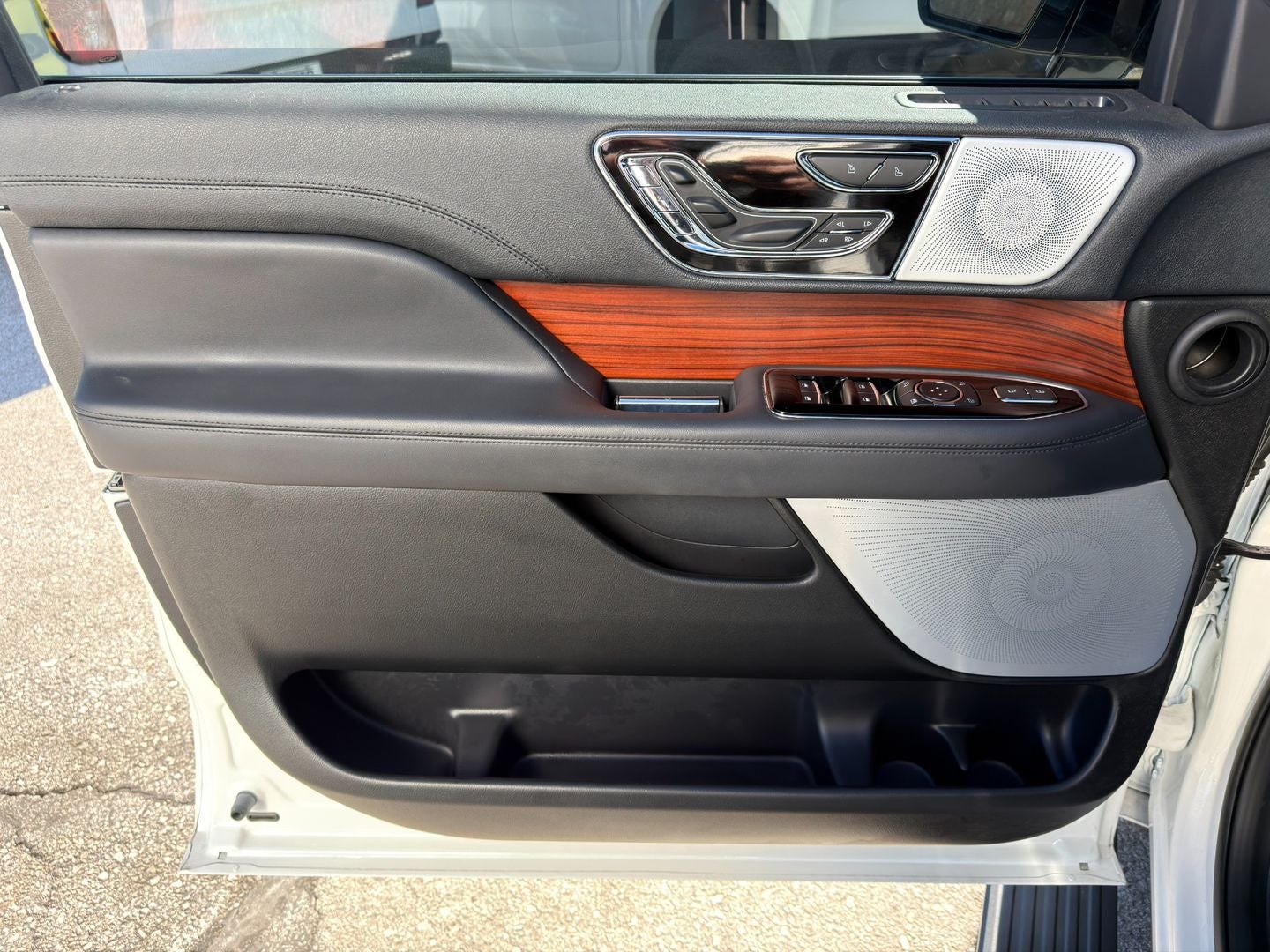 2024 Lincoln Navigator L Reserve