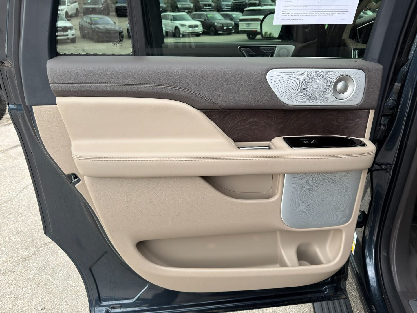 2024 Lincoln Navigator L Reserve
