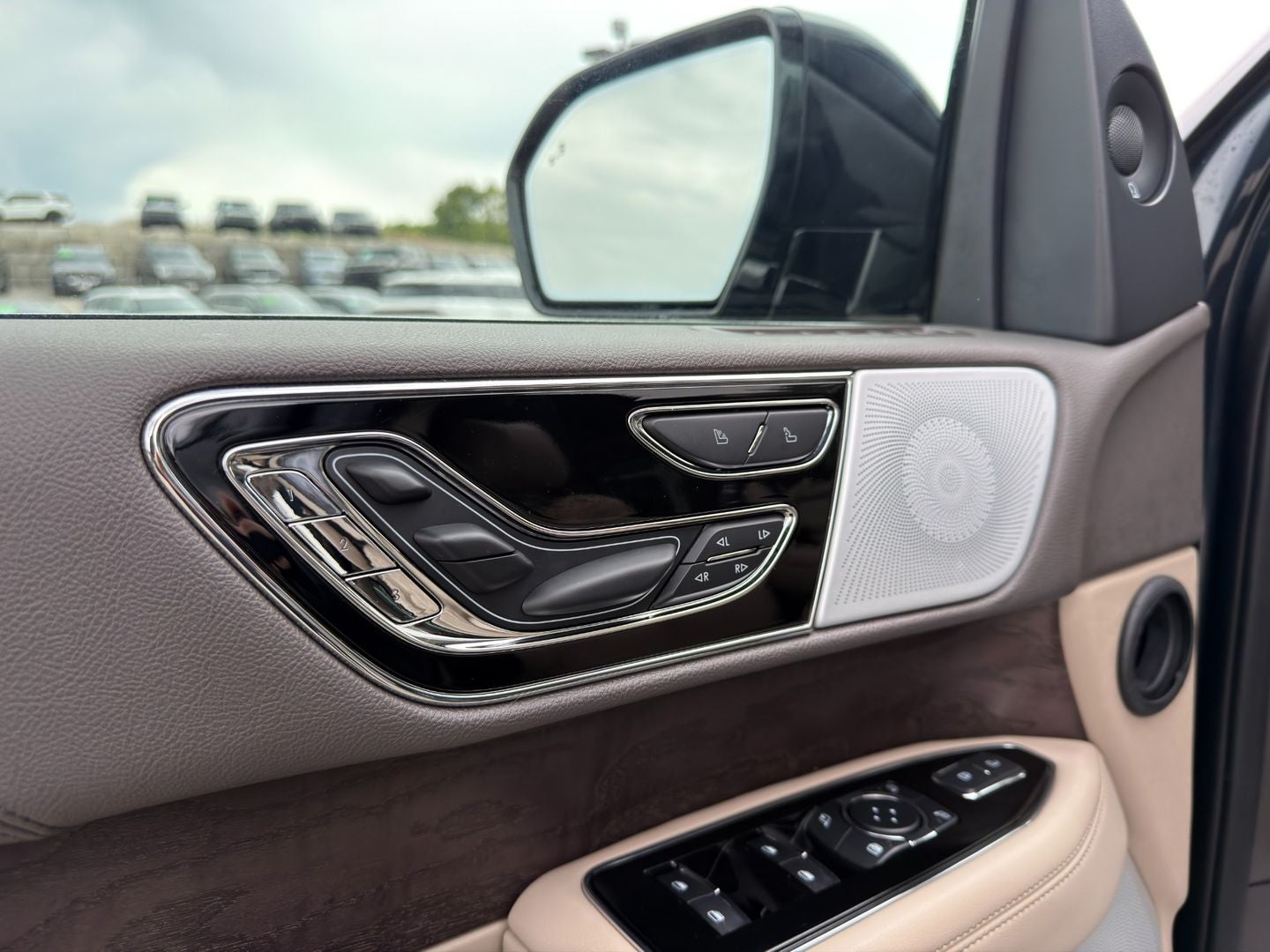 2024 Lincoln Navigator L Reserve