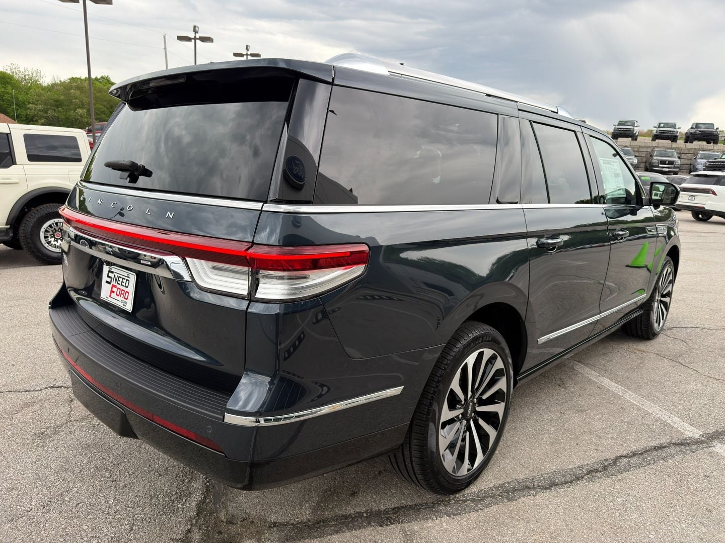 2024 Lincoln Navigator L Reserve