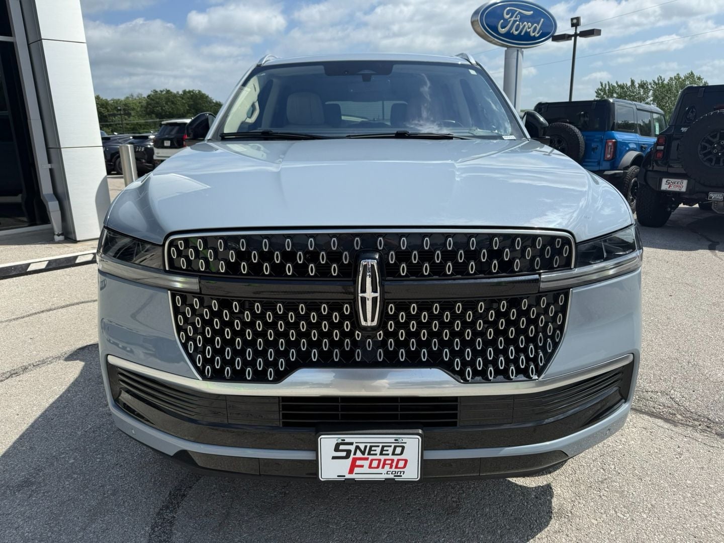 2025 Lincoln Navigator L Reserve