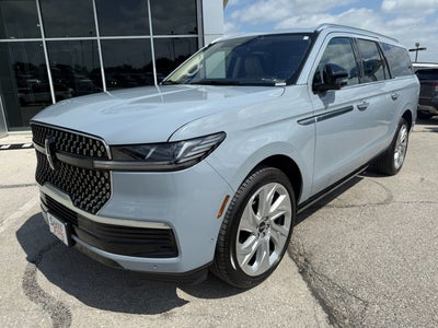 2025 Lincoln Navigator L Reserve