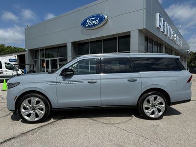 2025 Lincoln Navigator L Reserve
