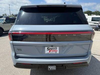 2025 Lincoln Navigator L Reserve