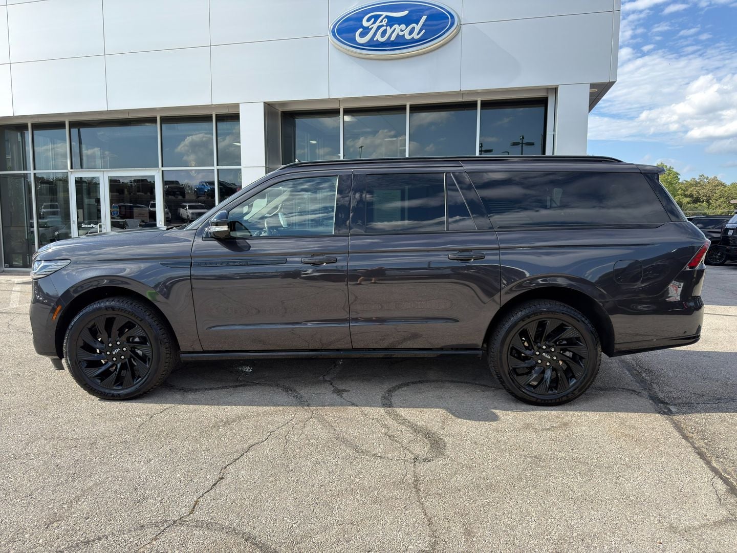 2025 Lincoln Navigator L Reserve
