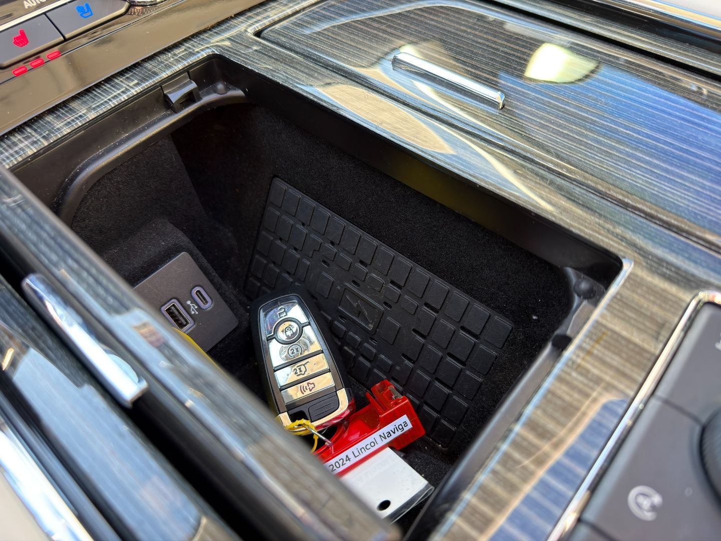 2024 Lincoln Navigator L Black Label