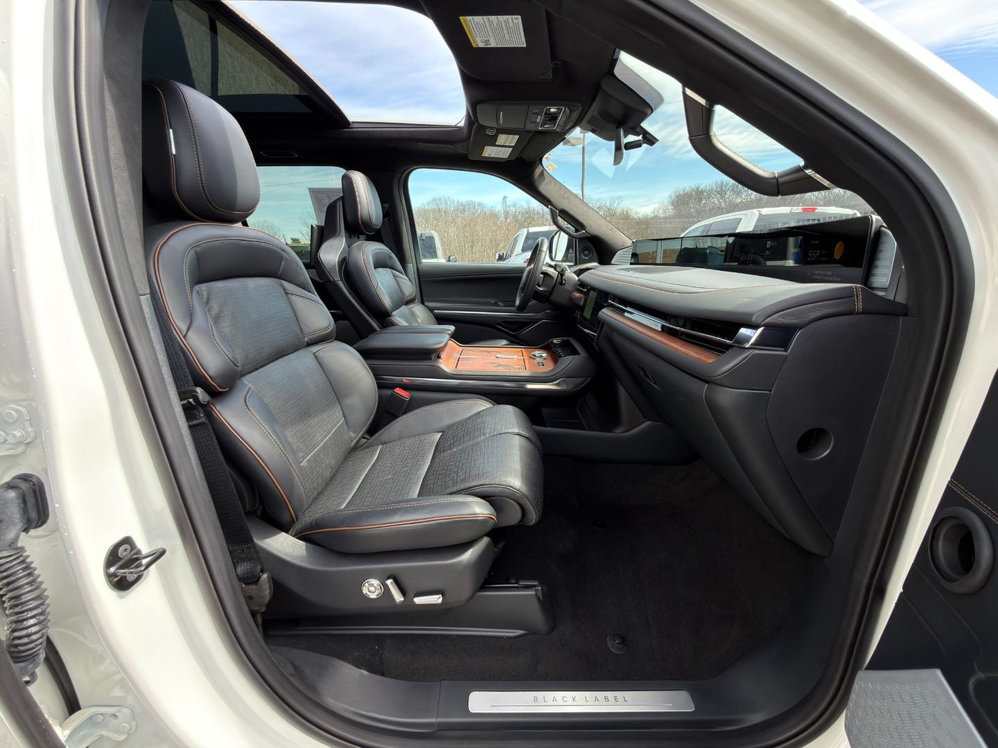 2025 Lincoln Navigator L Black Label