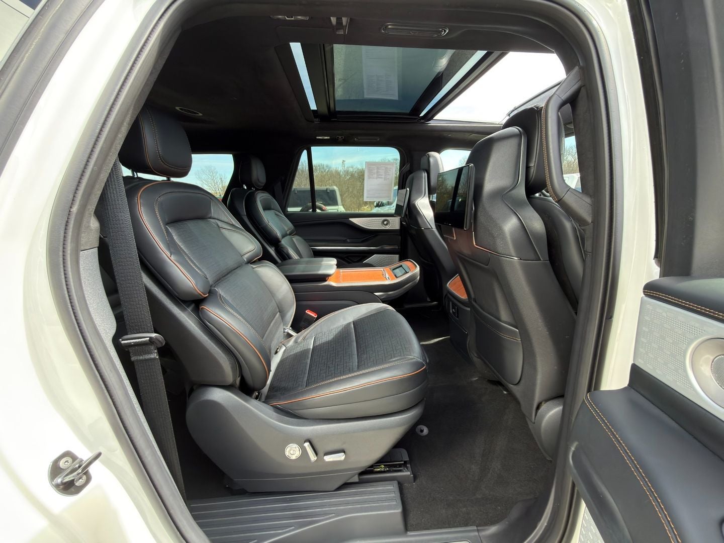 2025 Lincoln Navigator L Black Label