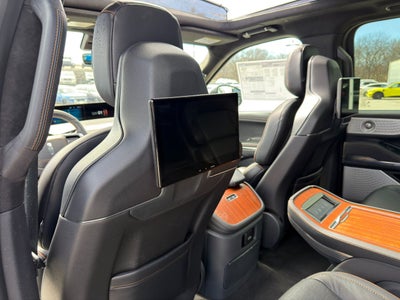 2025 Lincoln Navigator L Black Label