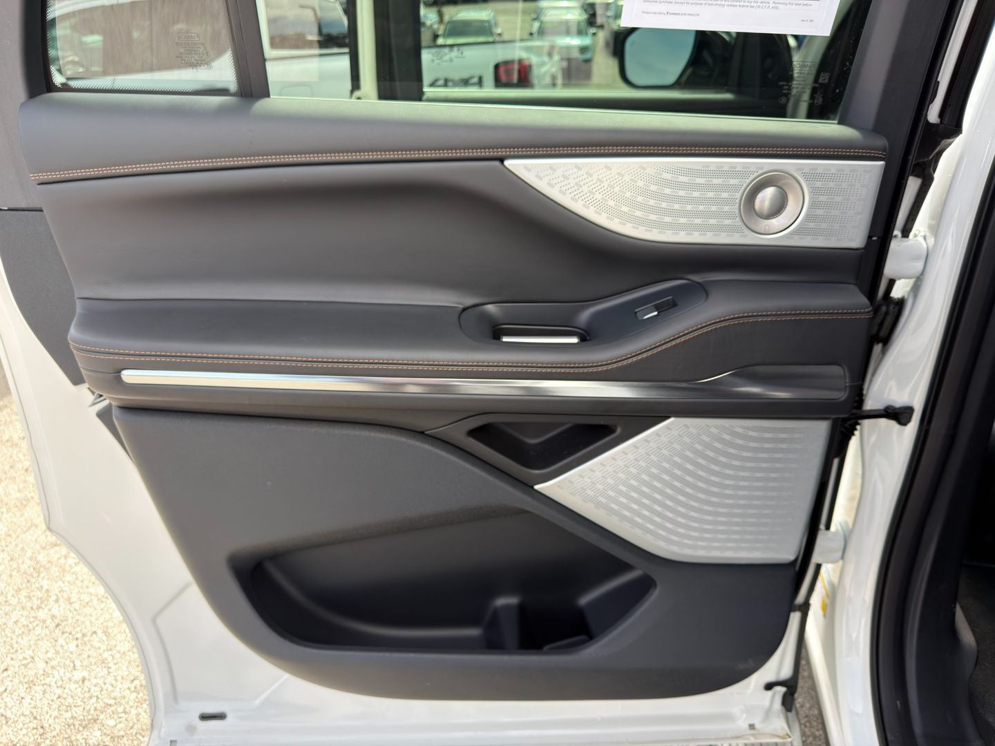 2025 Lincoln Navigator L Black Label