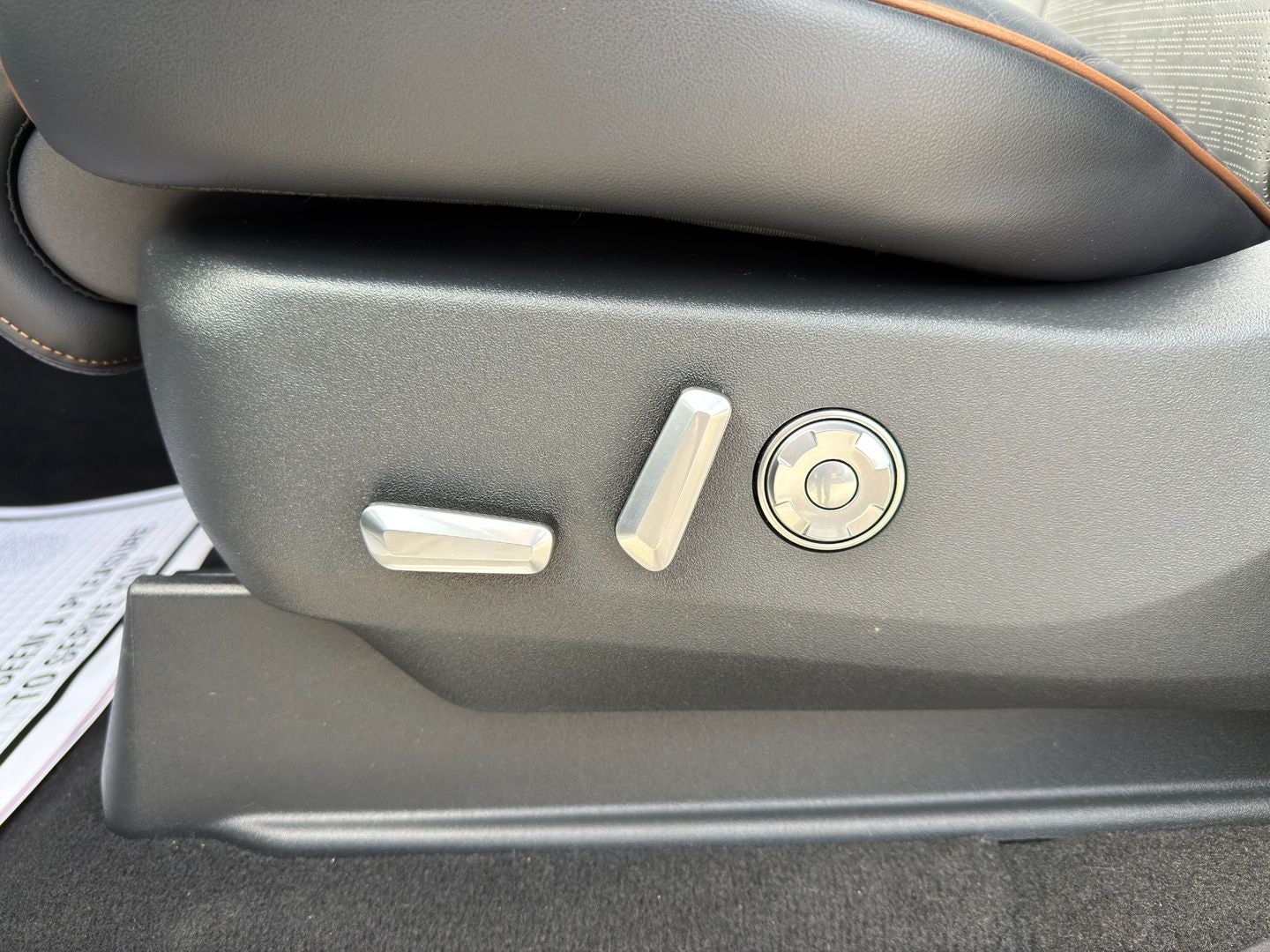 2025 Lincoln Navigator L Black Label