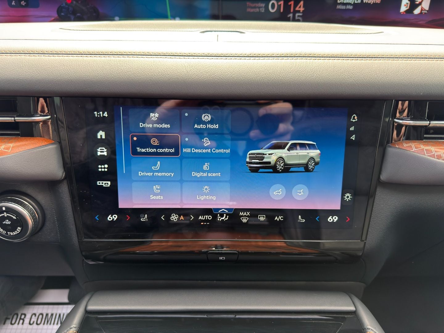 2025 Lincoln Navigator L Black Label