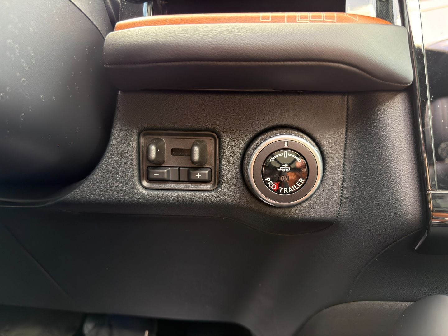 2025 Lincoln Navigator L Black Label