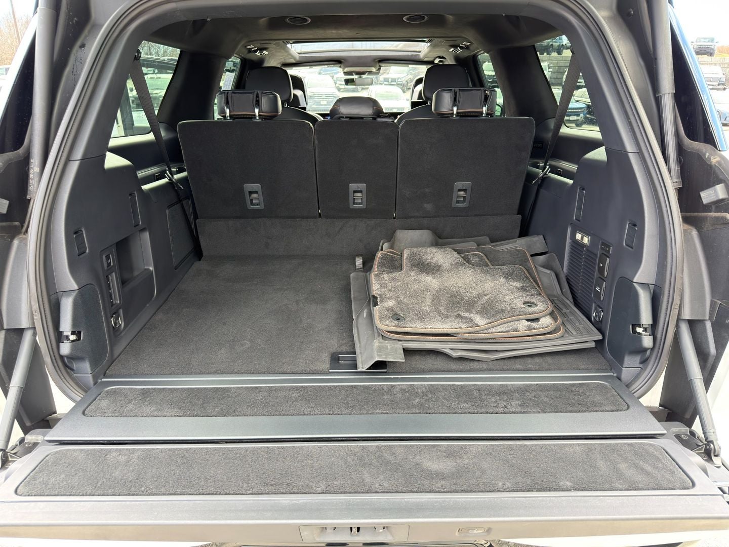 2025 Lincoln Navigator L Black Label