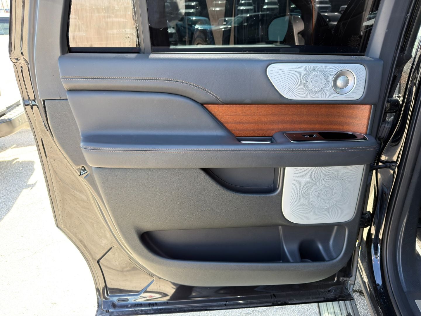 2023 Lincoln Navigator L Black Label