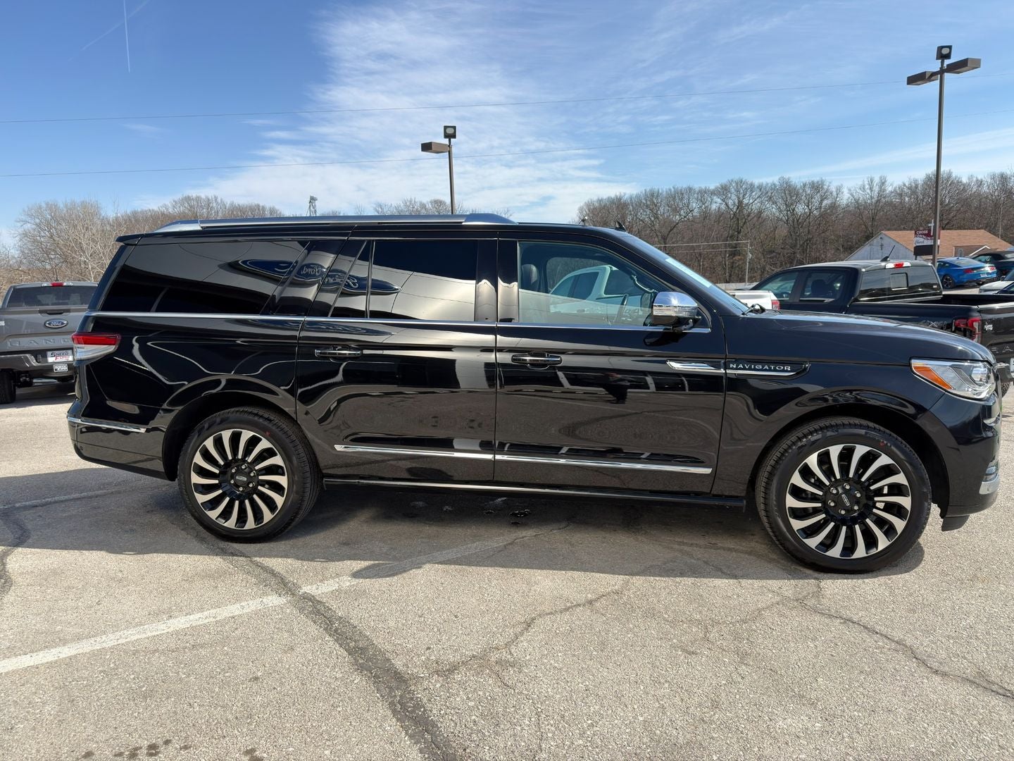 2023 Lincoln Navigator L Black Label
