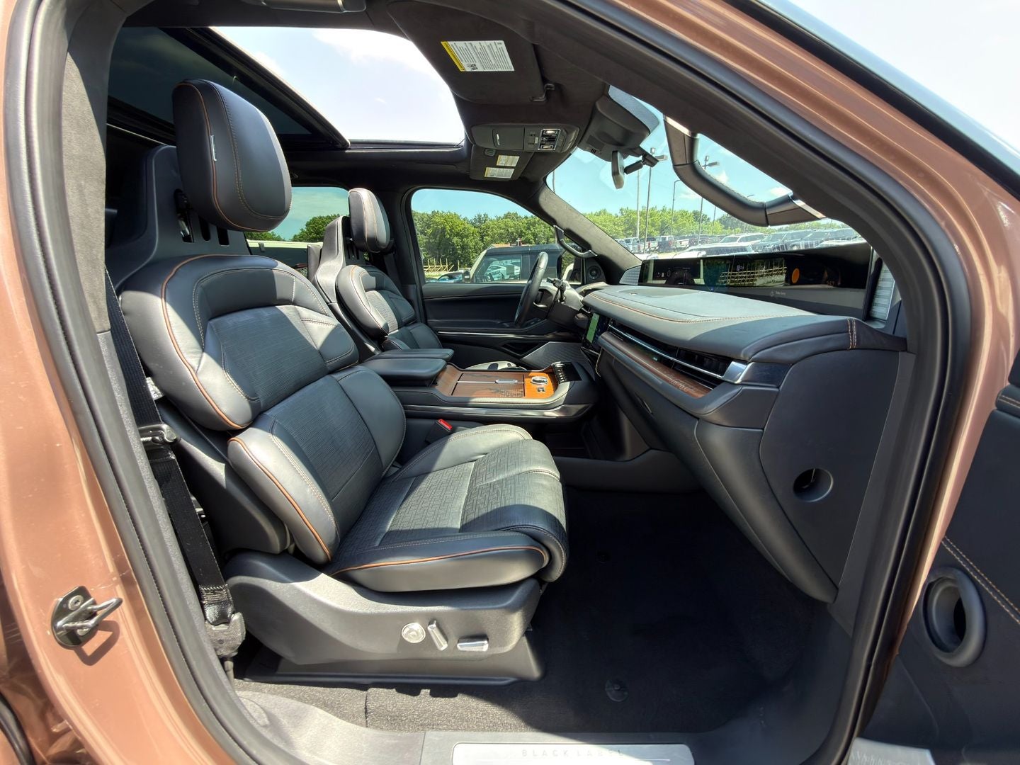 2025 Lincoln Navigator L Black Label