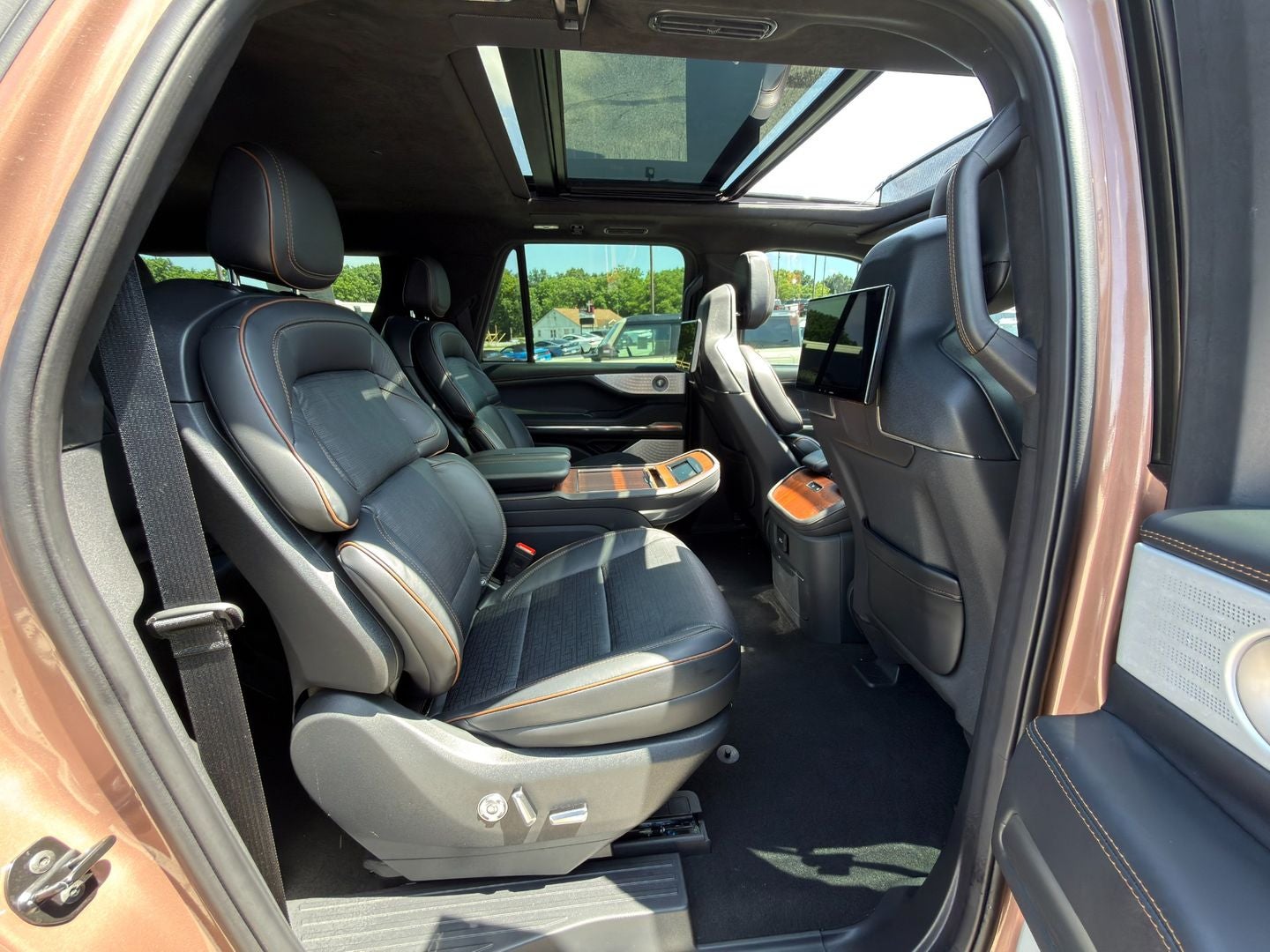 2025 Lincoln Navigator L Black Label
