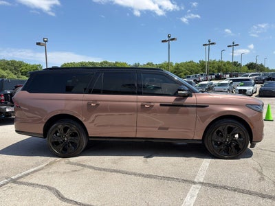 2025 Lincoln Navigator L Black Label