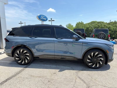 2025 Lincoln Nautilus Reserve