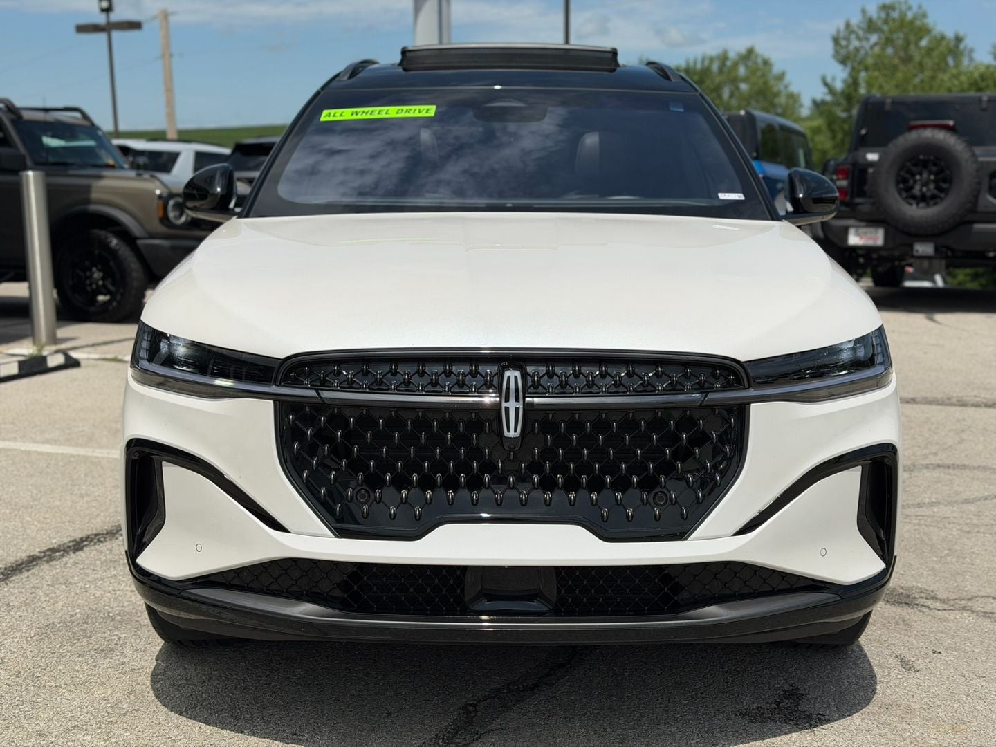 Used 2024 Lincoln Nautilus Reserve with VIN 5LMPJ8KA8RJ813019 for sale in Kansas City