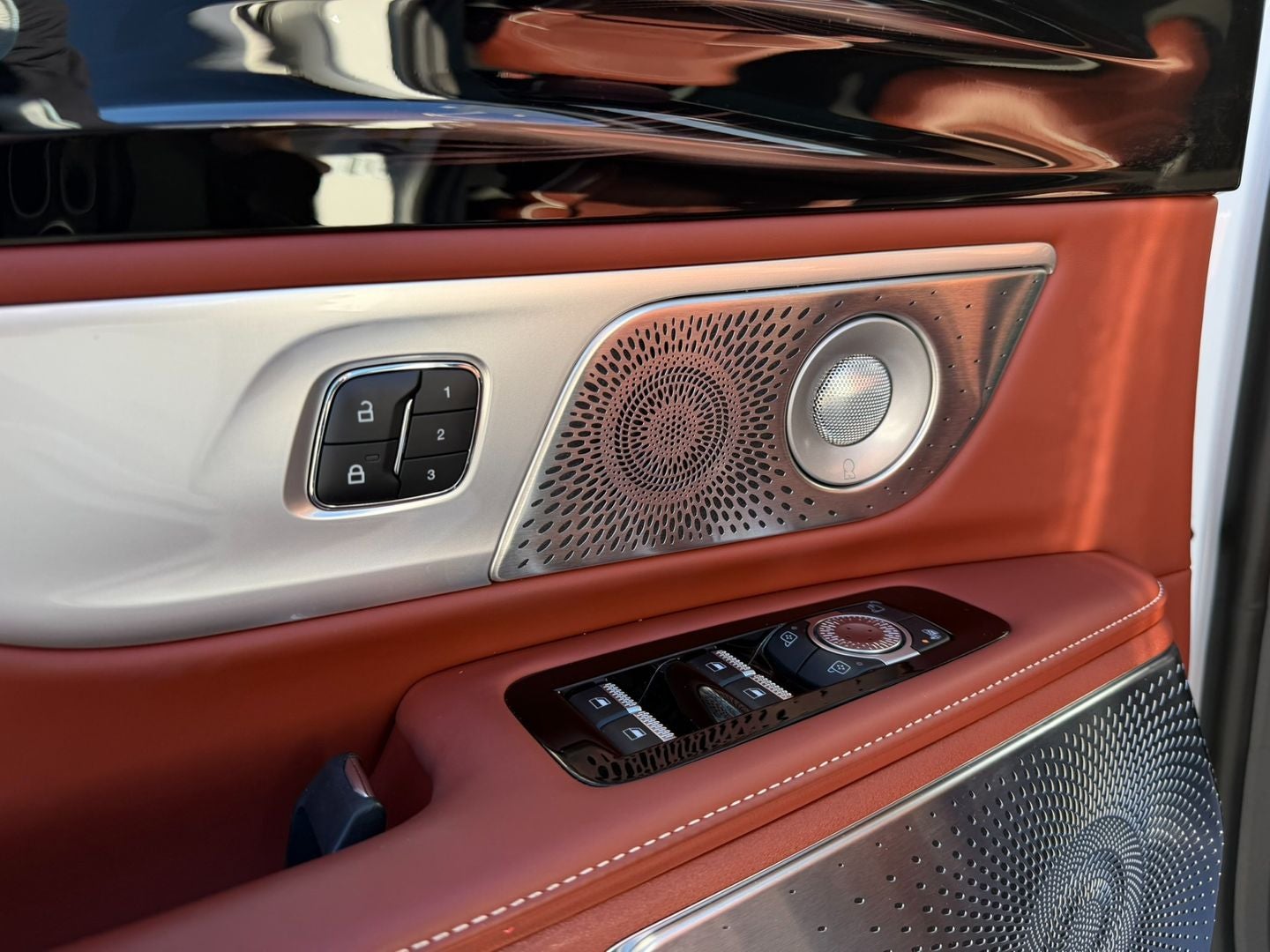 2024 Lincoln Nautilus Black Label