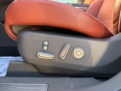 2024 Lincoln Nautilus Black Label