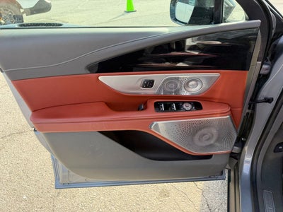 2024 Lincoln Nautilus Black Label