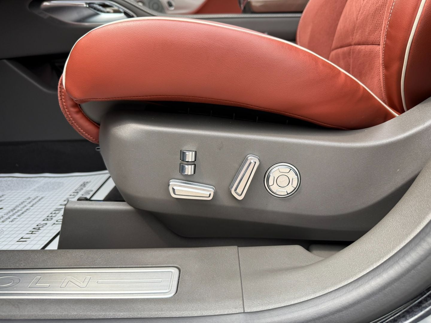 2024 Lincoln Nautilus Black Label