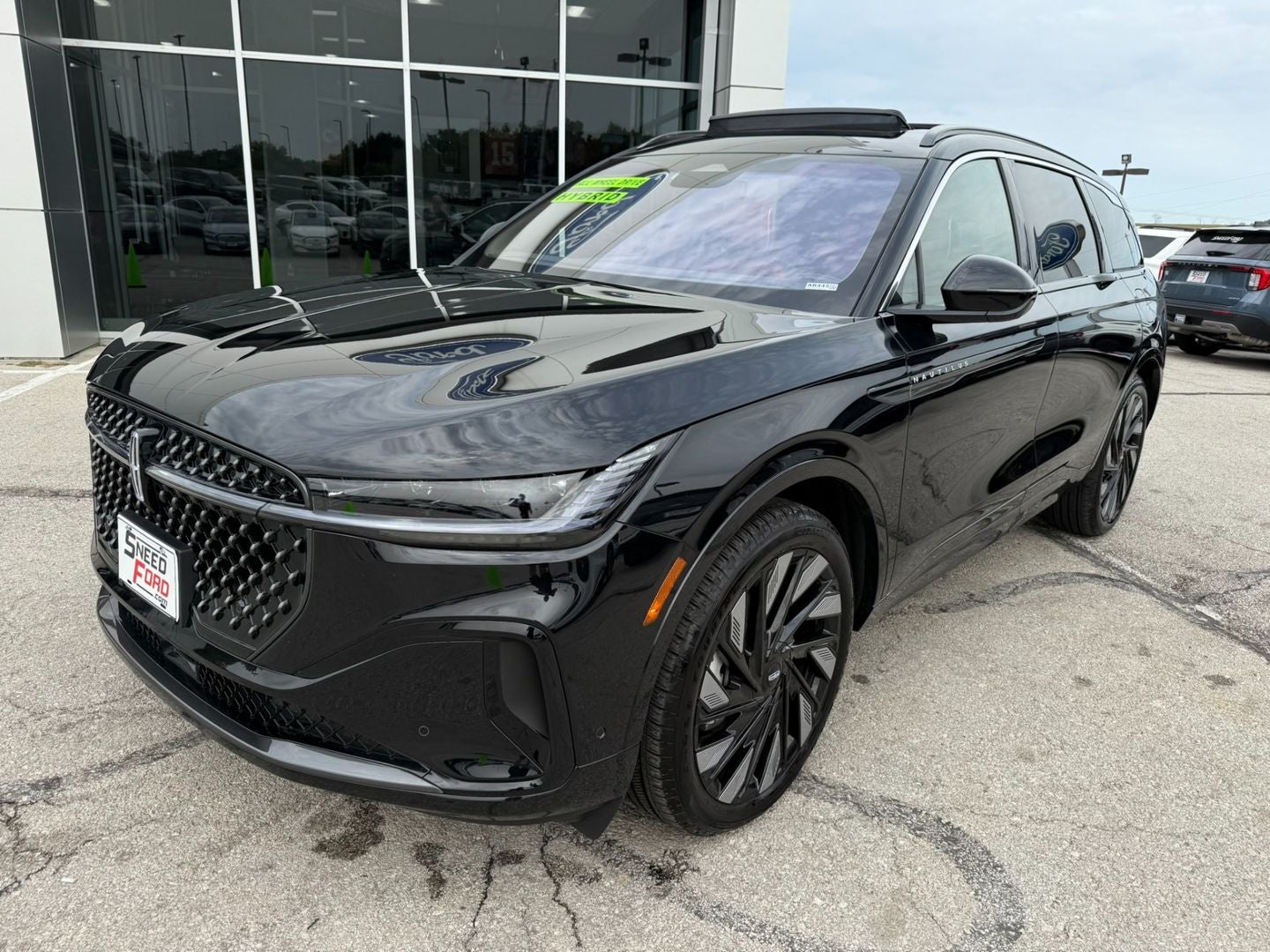 2024 Lincoln Nautilus Black Label