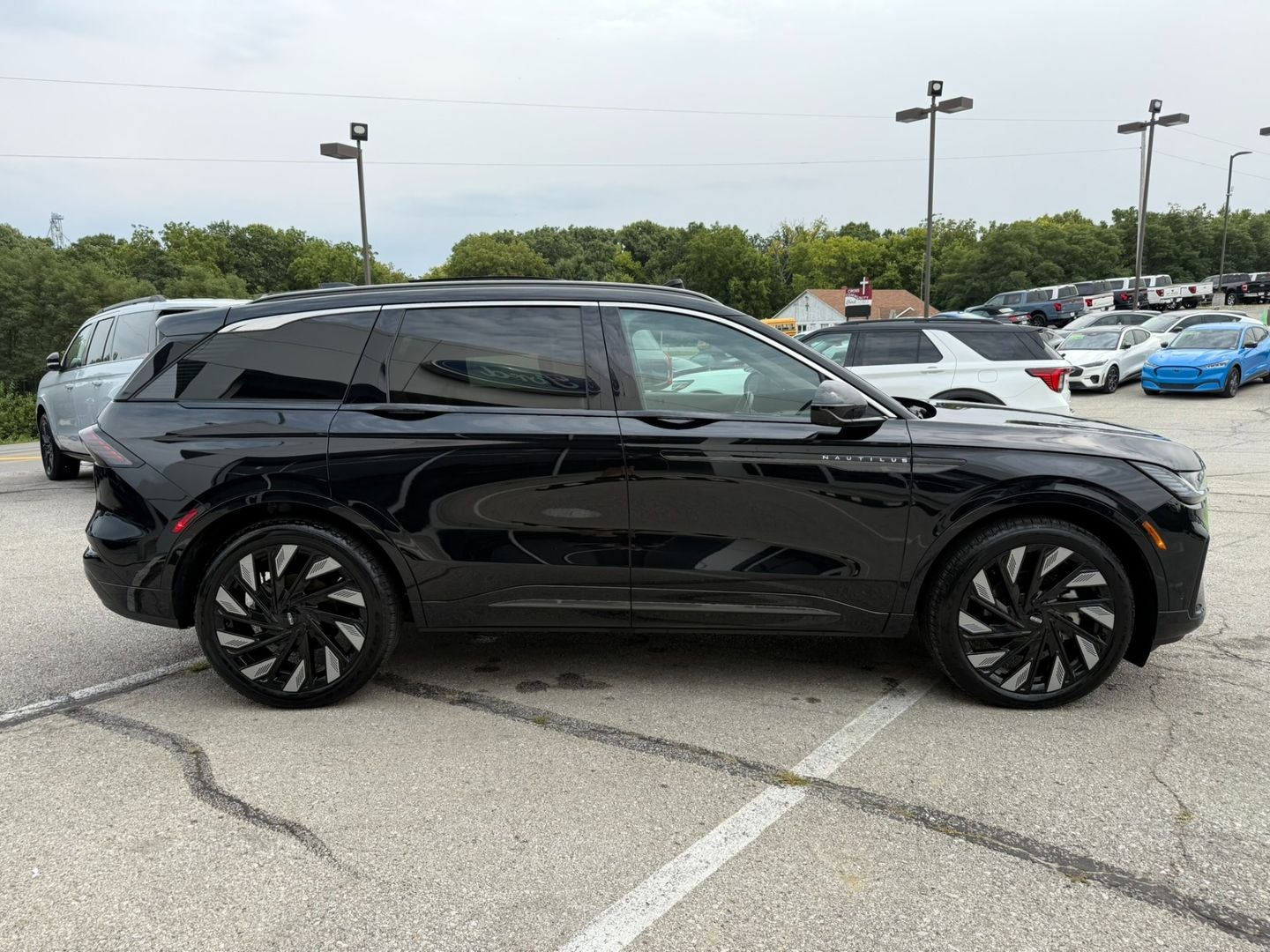 2024 Lincoln Nautilus Black Label