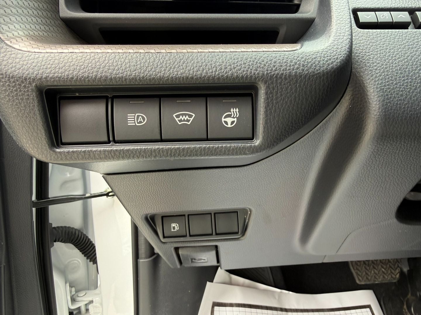 2025 Toyota Prius XLE
